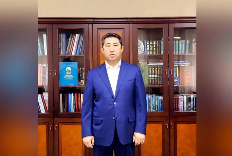 Айдарбек Сапаров поддержал челлендж к 130-летию Магжана Жумабаева