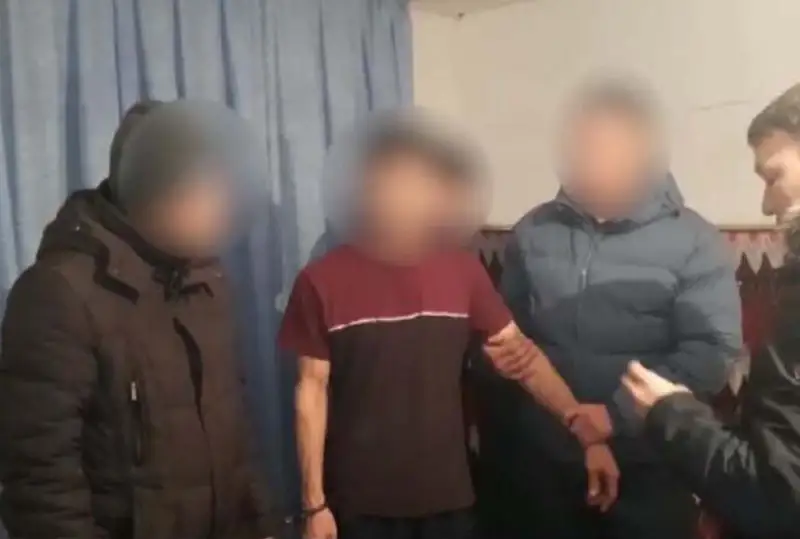 Подозреваемых в 11 квартирных кражах задержали туркестанские полицейские