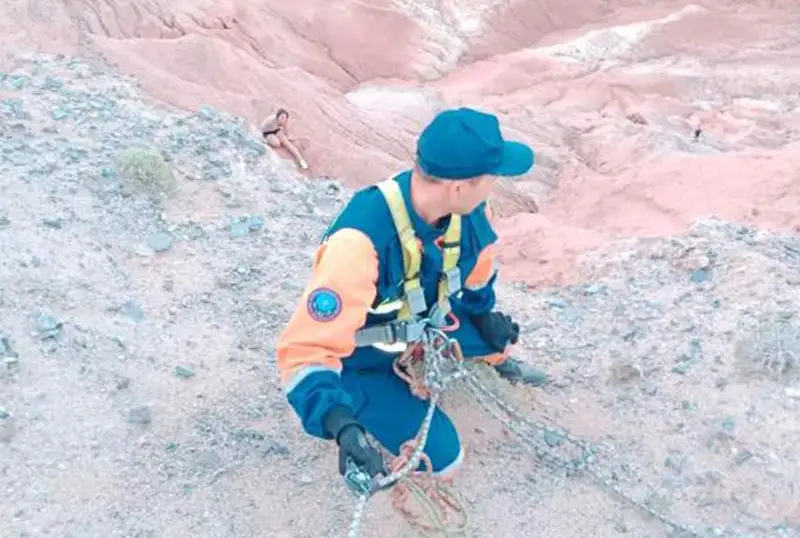 Упавшую с обрыва в Чарынском каньоне россиянку спасли в Алматинской области