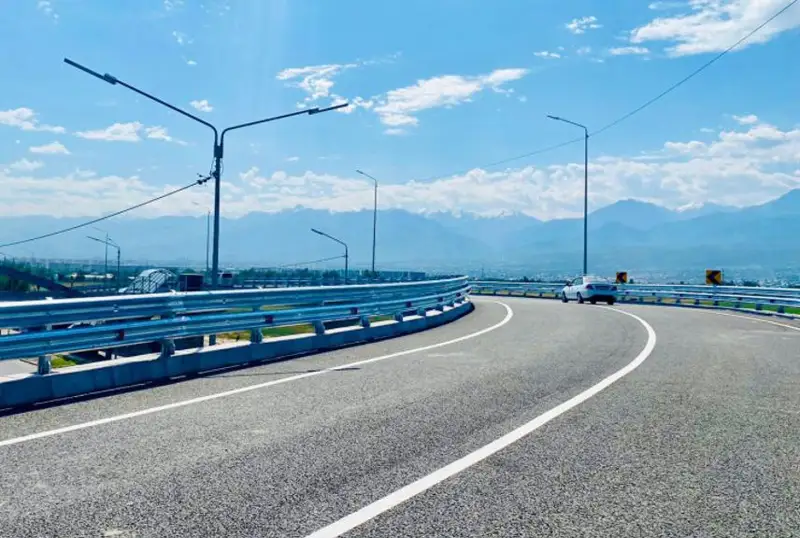 Движение по эстакаде на выезде из ЖК «Асыл Арман» открыли близ Алматы