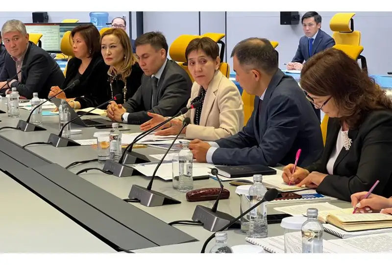 ۆيتسە- پرەمەر وقۋ ماتەريالدارىن ەلەكتروندى فورماتقا كوشىرۋ جونىندە ءبىرقاتار تاپسىرما بەردى