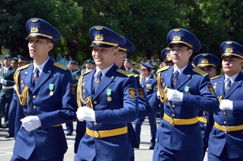 Более 20 военных врачей выпустились в Актобе