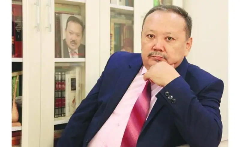 قازاقستان وركەنيەتتى ەل بولامىن دەسە، عىلىمعا كوڭىل ءبولۋى كەرەك - دۇكەن ءماسىمحان ۇلى