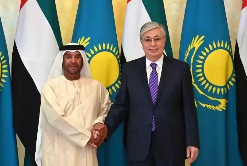 ҚР Президенти «First Аbu Dhabi Bank» акциядори Шайх Сурур бин Муҳаммад Ол Наҳаён билан учрашди