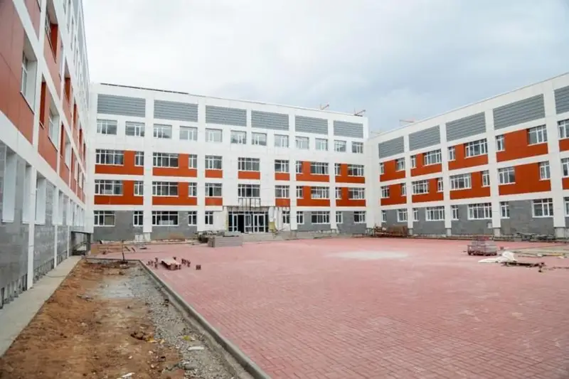 Аварийные школы заменят на новые в Астане