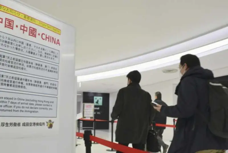 Japonııa 1 naýryzdan bastap týrısterge qoıylǵan talaptardy alyp tastaıdy