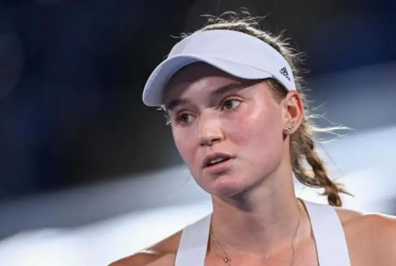Елена Рибакина Уимблдон-2023 олдидан турнирни тарк этди