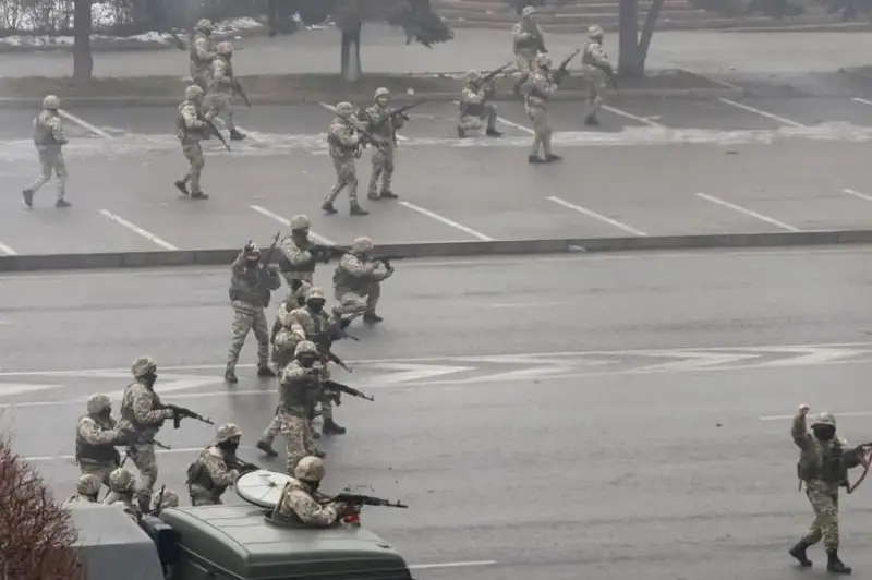 Қаңтар: Генпрокуратура еще не установила личности людей в военной форме, управлявших боевиками