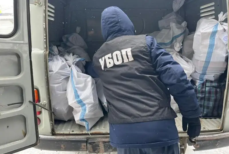 БҚО тұрғынынан 1 тоннадан астам алкоголь өнімі тәркіленді