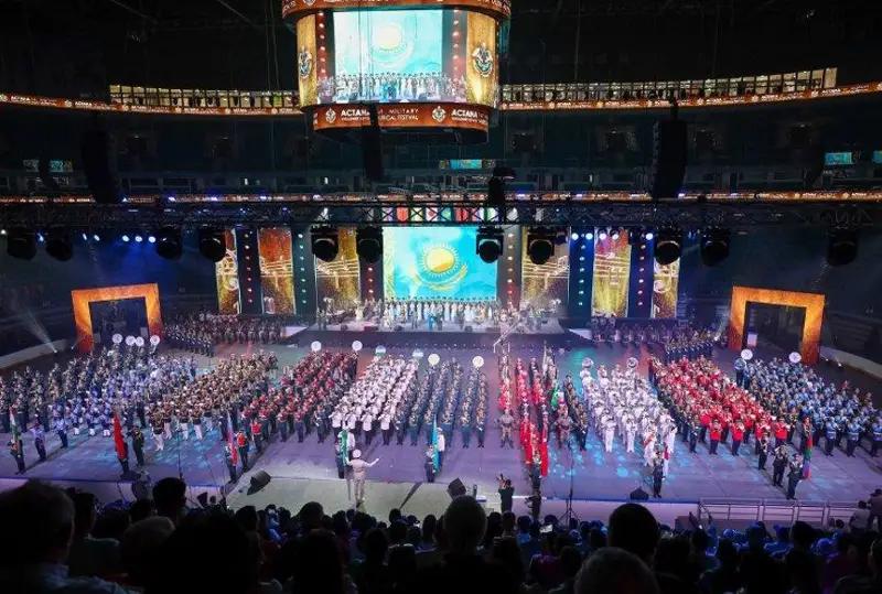 استانادا گالا- كونسەرتكە جەتى مىڭنان استام كورەرمەن جينالدى