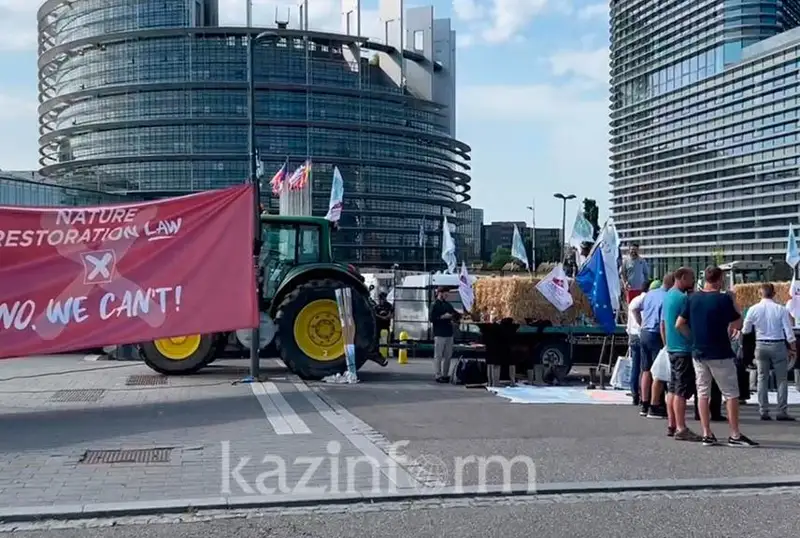 Францияда янги табиат қонунига қарши иш ташлашлар бўлиб ўтяпти