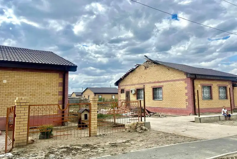 Atyraýda shatyry ushqan úılerdiń shyǵynyn arnaıy komıssııa esepteıdi
