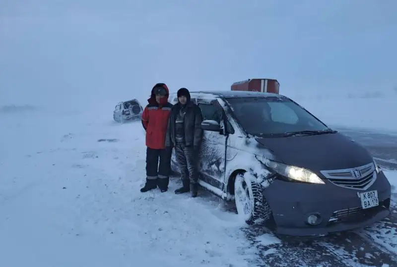 14 человек спасли за сутки на дорогах Казахстана