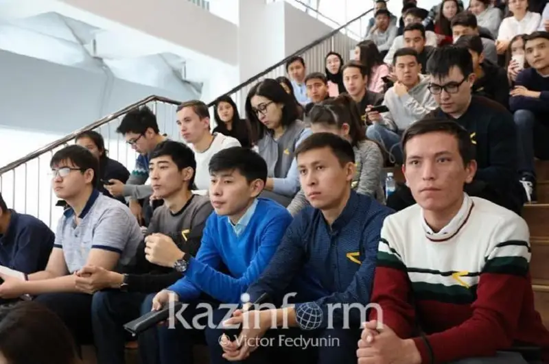 17 jastaǵy balalardy avtomatty túrge áskerı esepke qoıýdan 1 mlrd teńge únemdeledi