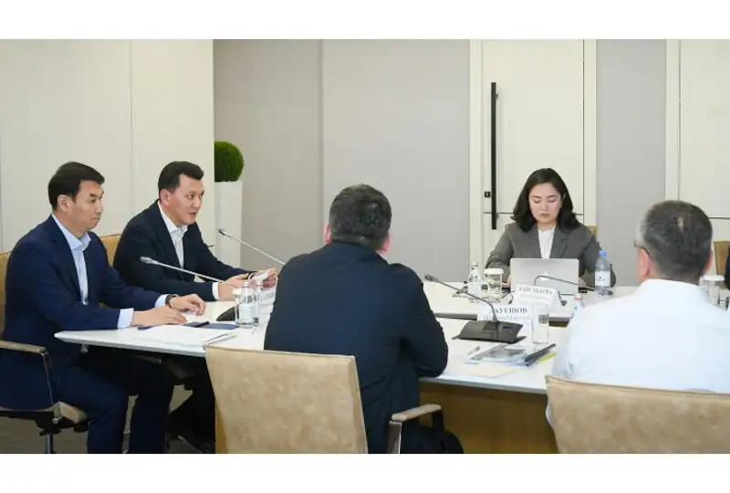 Ерлан Карин провел совещание по вопросам сохранности мавзолея Ходжи Ахмеда Ясави