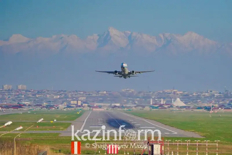 Проездные гранты получили четверо талантливых школьников