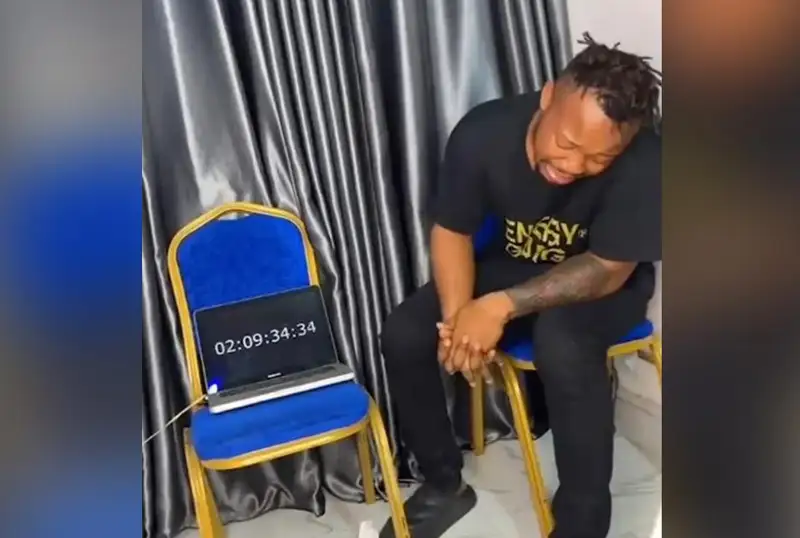 Нигериец временно ослеп, пытаясь побить мировой рекорд по плачу