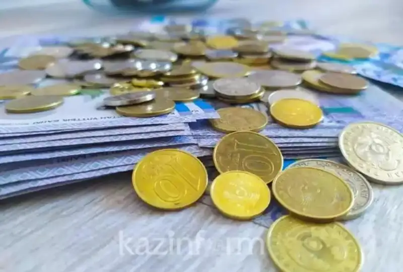 Қозоғистонликларнинг ўртача пенсияси 120 минг тенгедан ошди