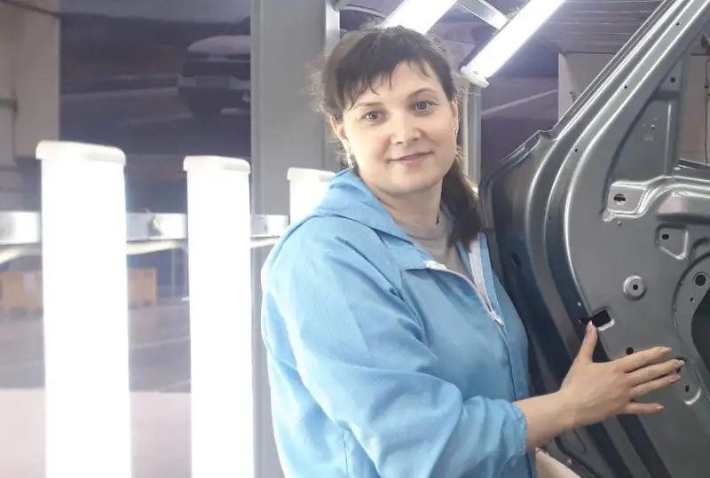 Из шеф-повара в бригадиры: Алена Носик нашла свое призвание на автозаводе