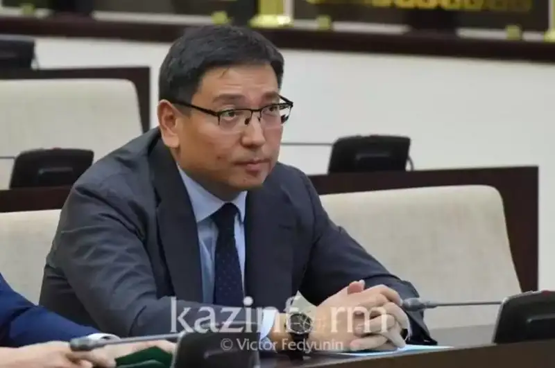 الماتىدا ەشكىمگە اعا-كوكە ەمەسپىن - ەربولات دوسايەۆ