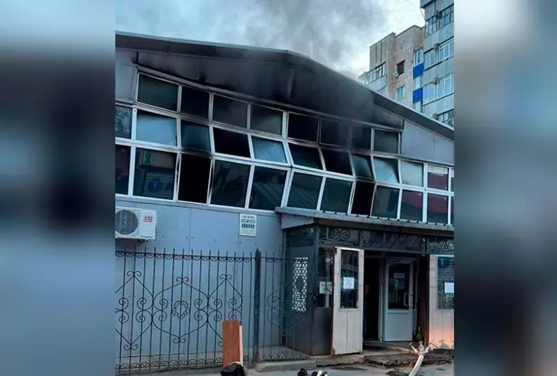 Oralda «Aqjol» jabyq bazarynan órt shyqty