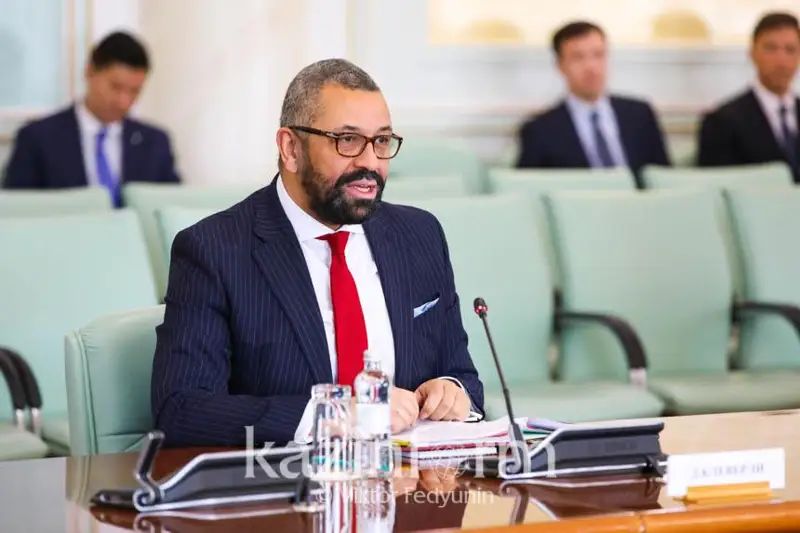 Великобритания готова помочь Казахстану найти новые пути для экспорта нефти и газа - Джеймс Клеверли