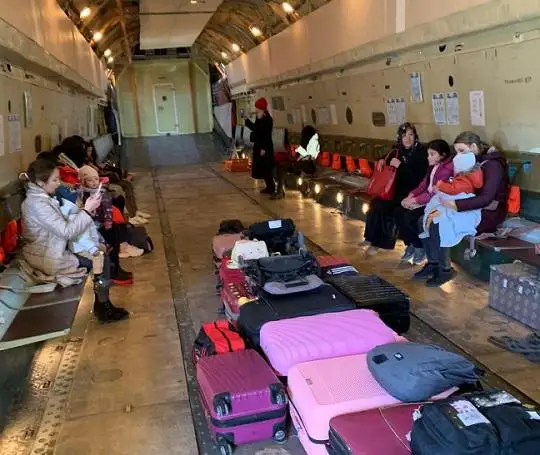 تۇركيادان قازاقستاننىڭ 13 ازاماتى مەن ولاردىڭ وتباسى مۇشەلەرى ۇشاقپەن ەلگە جىبەرىلدى