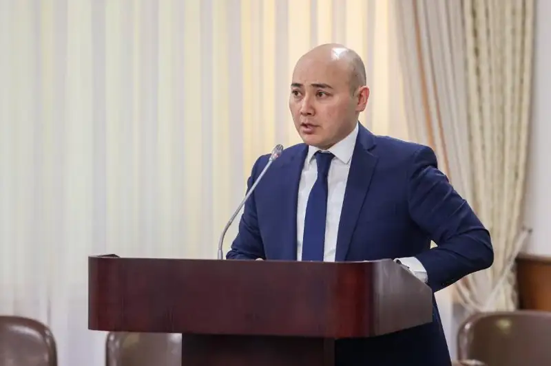 Bızneske qoıylyp júrgen 10 108 talap jańa saıasatqa saı kelmeıdi – Álibek Qýantyrov