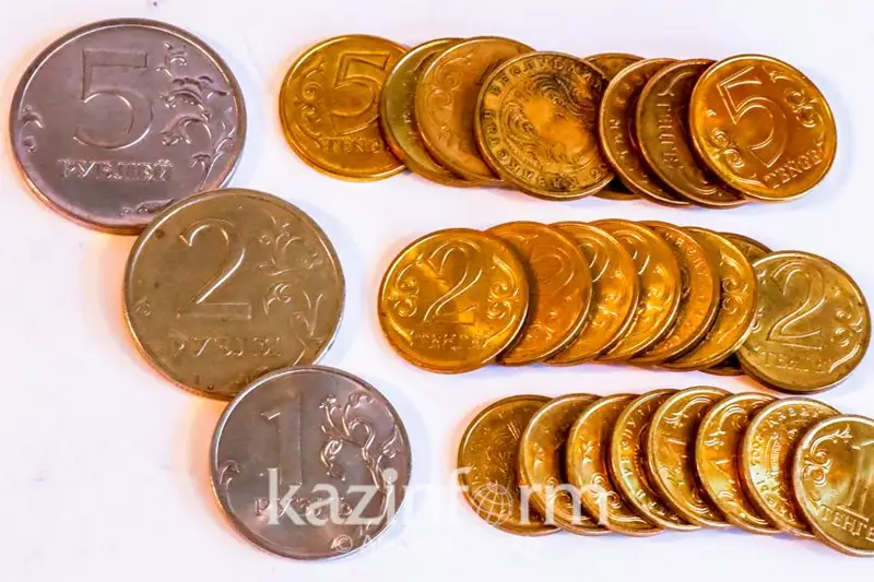 قازاقستانداعى اقشا ايىرباستاۋ ورىندارىندا رۋبل باعامى تومەندەپ جاتىر