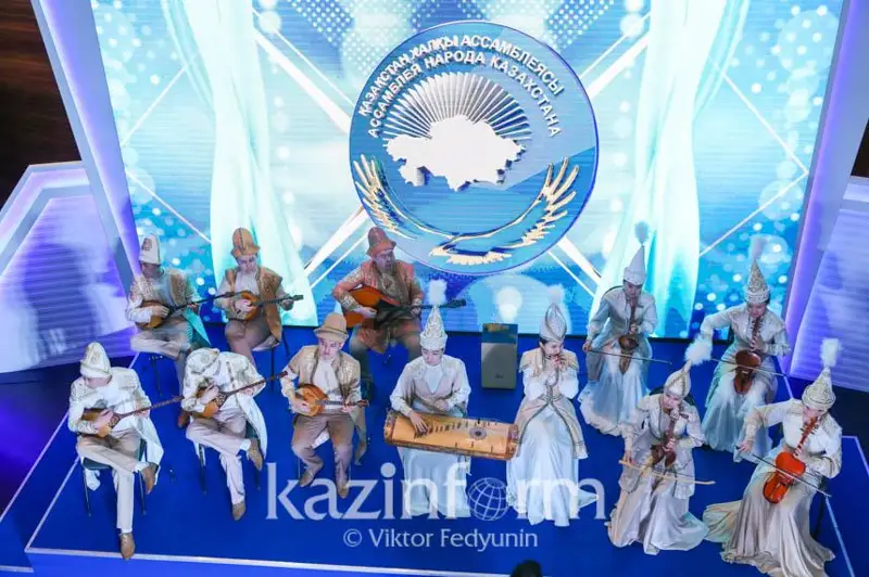 Нужно организовать гастроли этнических театров на лучших сценах Казахстана и мира – Президент