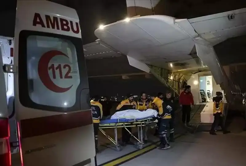 Ҳатайда 278 соат вайроналар остида қолган 45 ёшли эркак қутқарилди