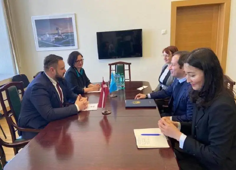 Сотрудничество в транзитно-транспортной сфере между Казахстаном и Латвией обсудили в Риге