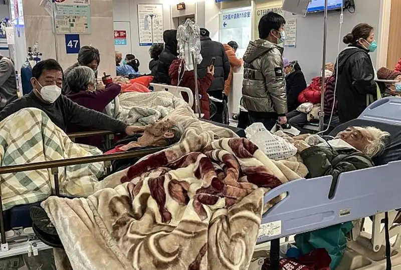 Коронавирус: Шанхай касалхоналари беморлар билан тўла