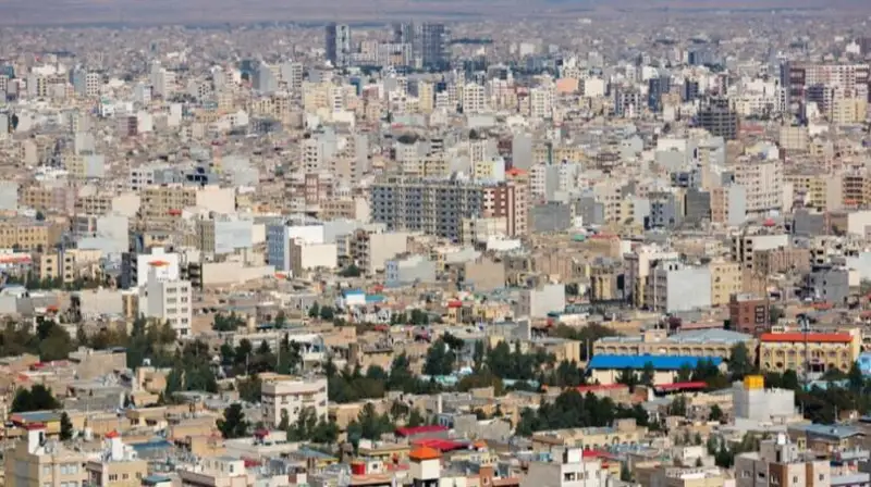 Эронда аномал иссиқ туфайли чоршанба ва пайшанба кунлари дам олиш куни деб эълон қилинди