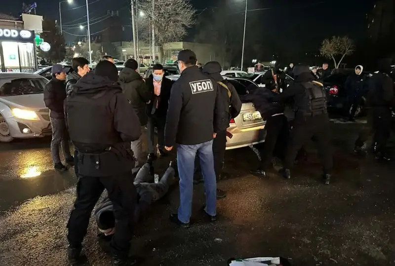 Вооруженные разборки между криминальными группировками предотвратили в Шымкенте