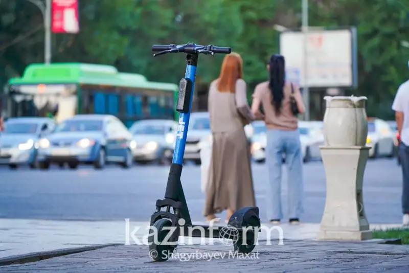 Óskemende bıyl elektrosamokat júrgizýshileriniń qatysýymen jol apaty tirkelgen joq