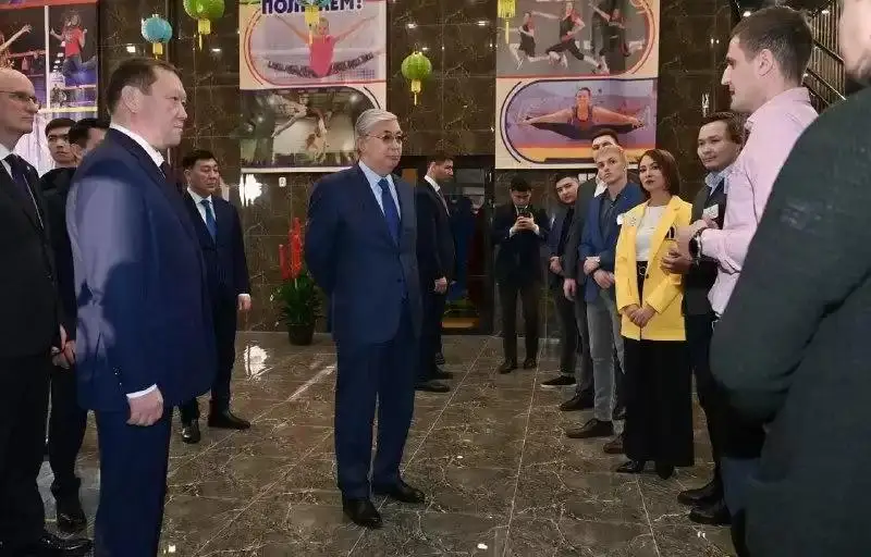 Давлат раҳбари Лисаковкадаги дам олиш масканига ташриф буюрди