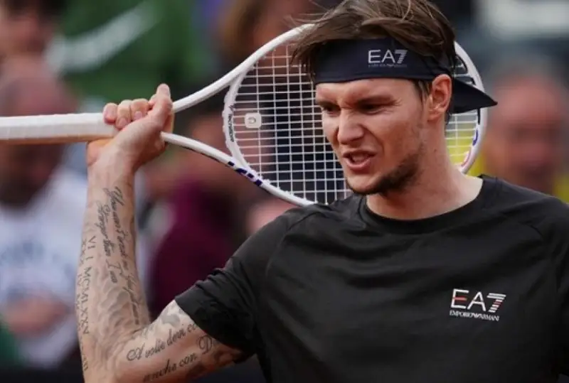 Александр Бублик проиграл в матче парного разряда на турнире в Нидерландах