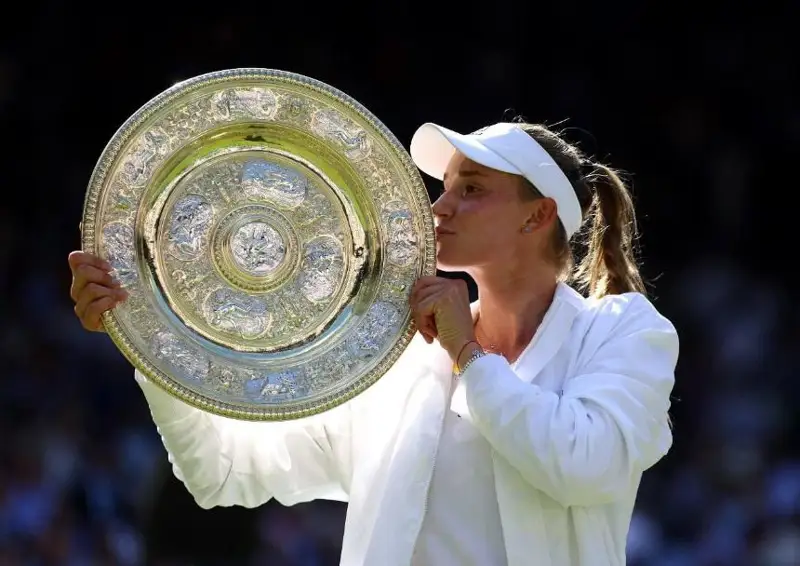 Касым-Жомарт Токаев переговорил по телефону с Еленой Рыбакиной