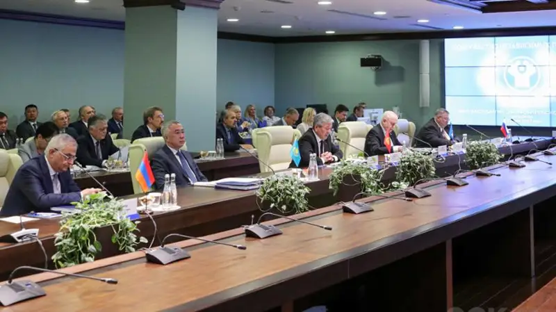 Меры свободной безбарьерной торговли обсудили на Экономическом совете СНГ
