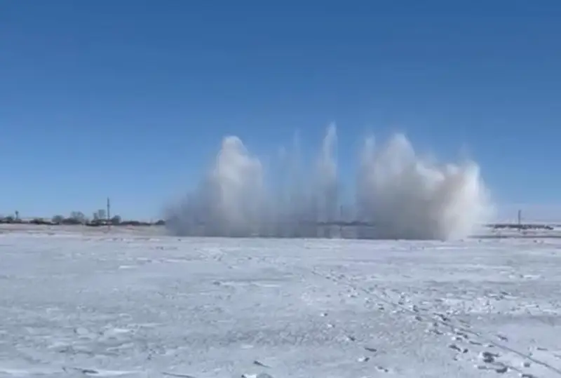 Взрывные работы начали на реках Карагандинской области