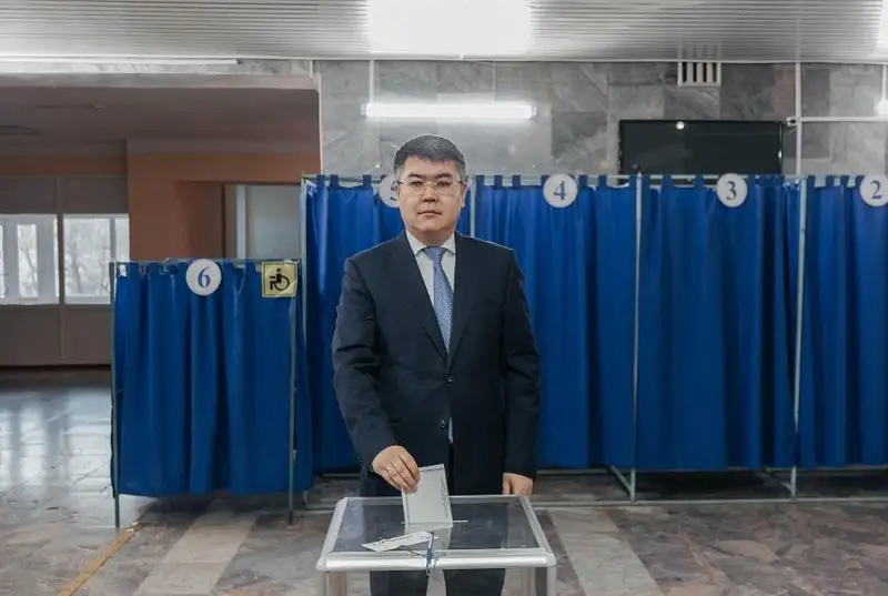 Серик Шапкенов проголосовал на выборах