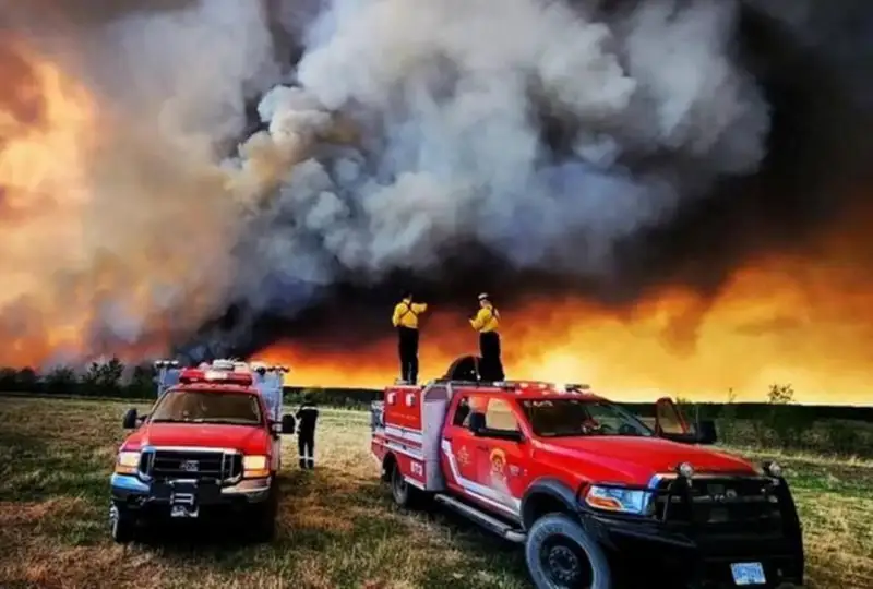 В Канаде полыхают необычно сильные лесные пожары