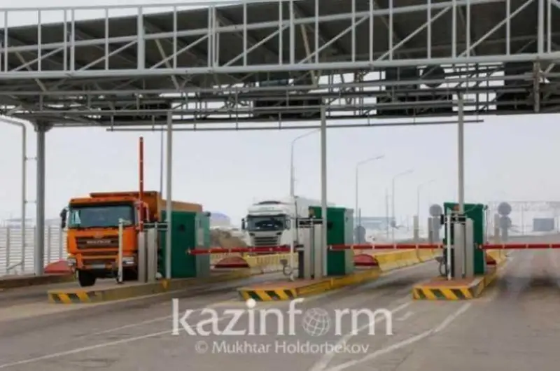 Qytaıdan Qazaqstanǵa júk ótkizý kólemi úsh esege artty