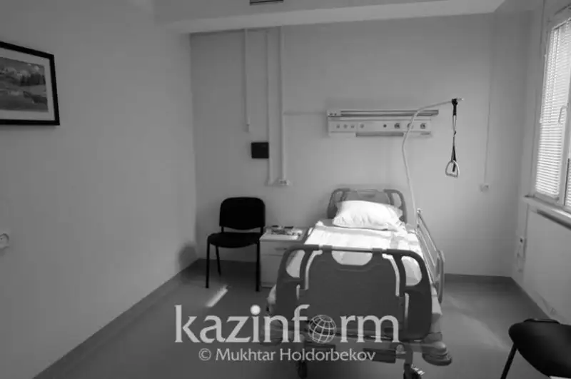 Atyraýda kólik qaqqan jaıaý júrginshi aýrýhanada kóz jumdy