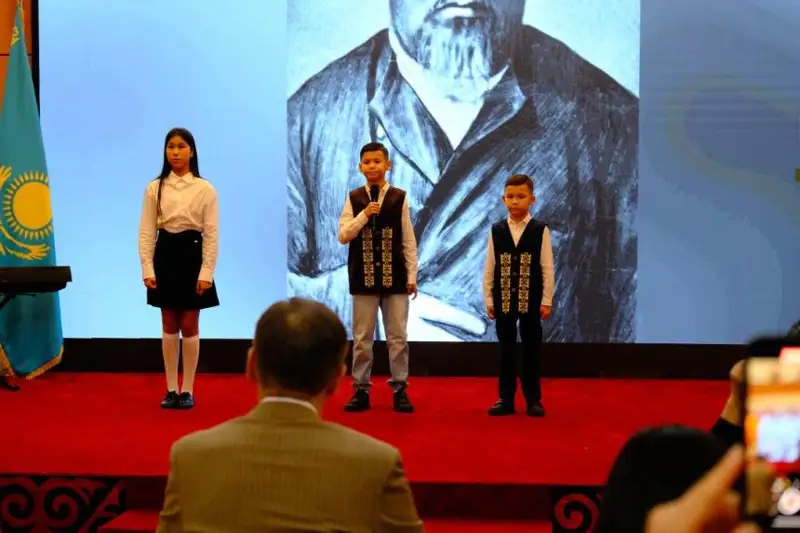 Beıjińde 8-shi ret «Abaı oqýlary» ótti