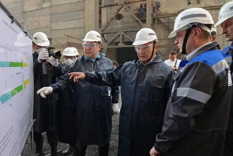 Аким Павлодарской области проверил работы по ремонту тепловых сетей и оборудования ТЭЦ в Экибастузе