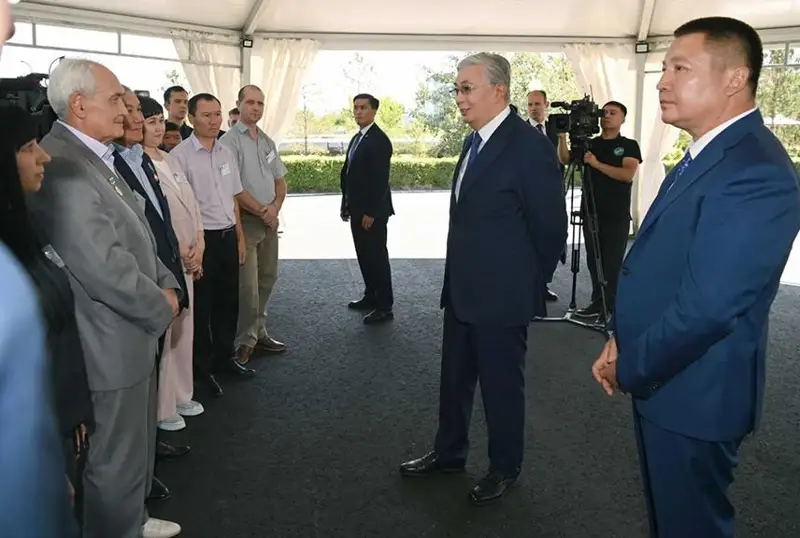 كوپبالالى انا مەملەكەت باسشىسىنان شىعارماشىلىق ءۇيىن سالىپ بەرۋدى ءوتىندى