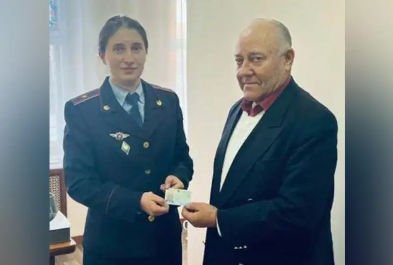 Osydan 7 jyl buryn jumys babymen kelgen Ýkraına týmasy Qazaqstan azamattyǵyn aldy