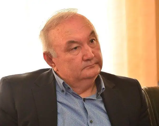 ەسەنعالي راۋشانوۆتىڭ ەستەلىگىنەن